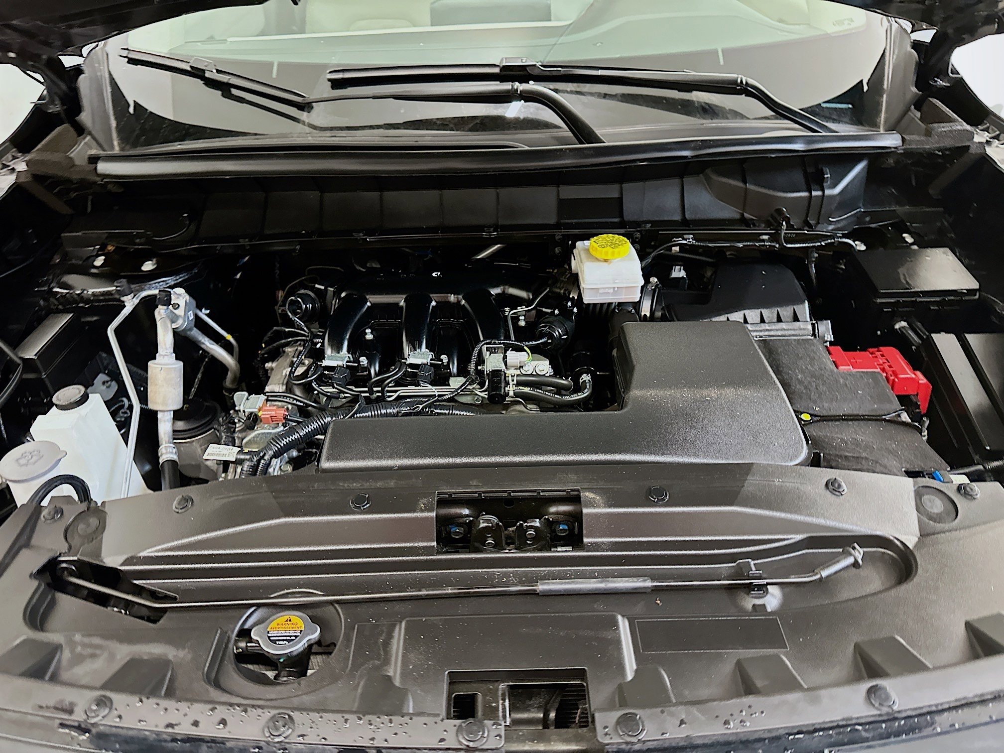 Used 2024 Nissan Pathfinder SV w/ SV Premium Package image 36