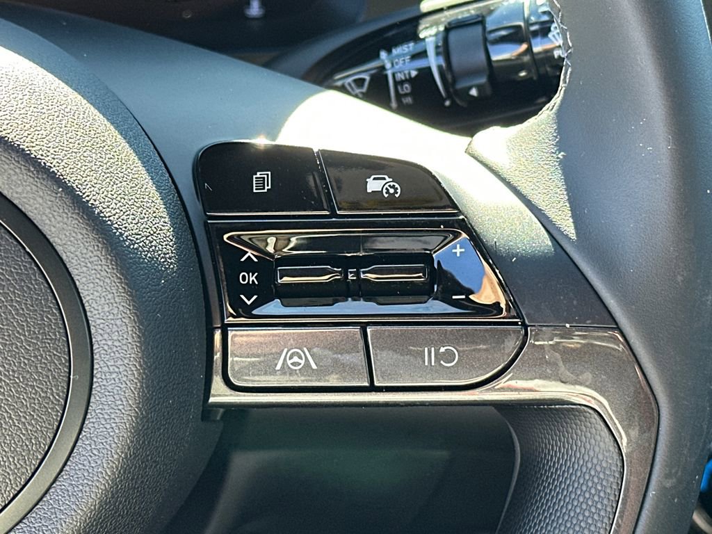 New 2025 Hyundai Elantra Sport image 25