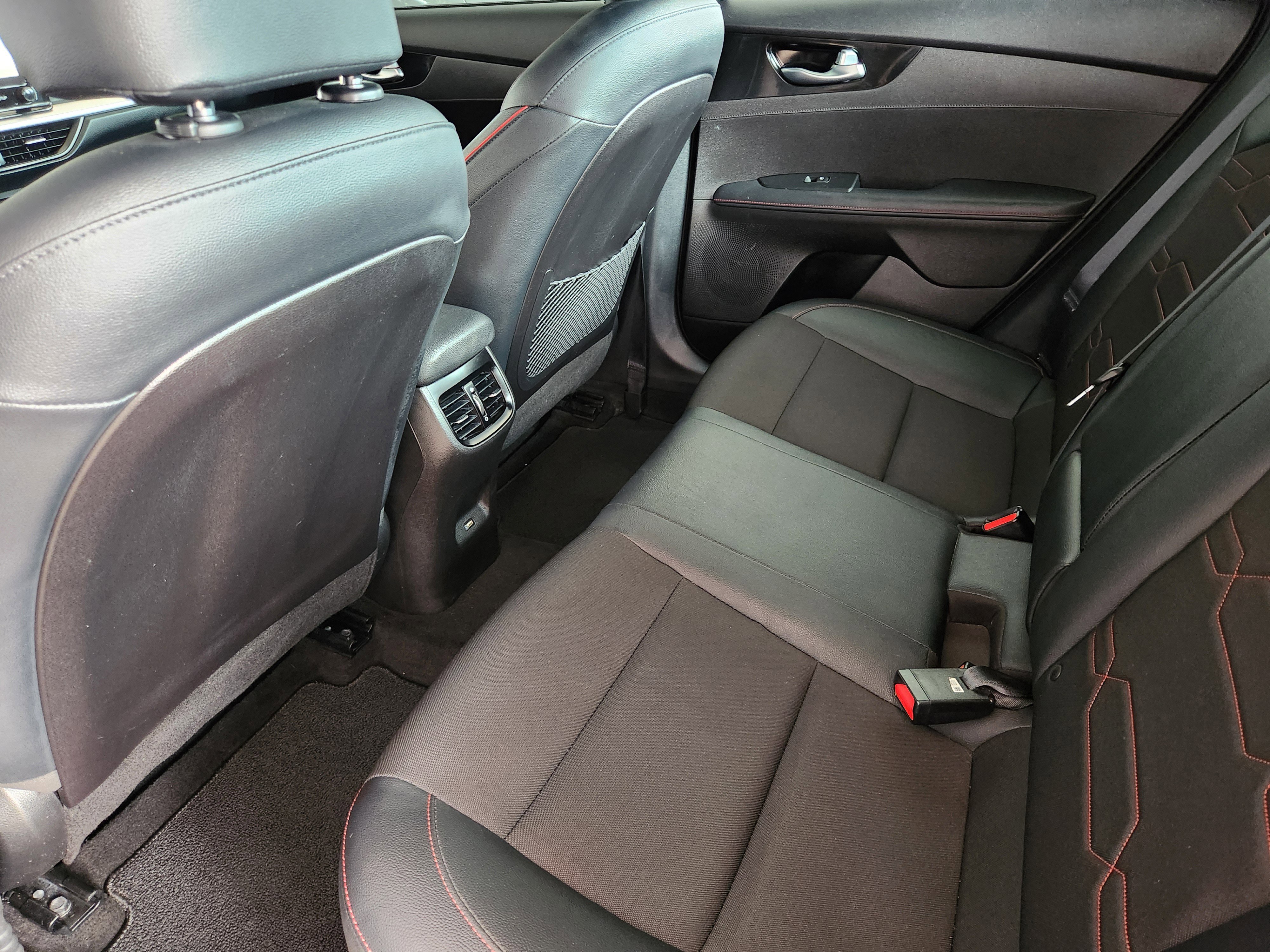 Used 2023 Kia Forte GT image 32