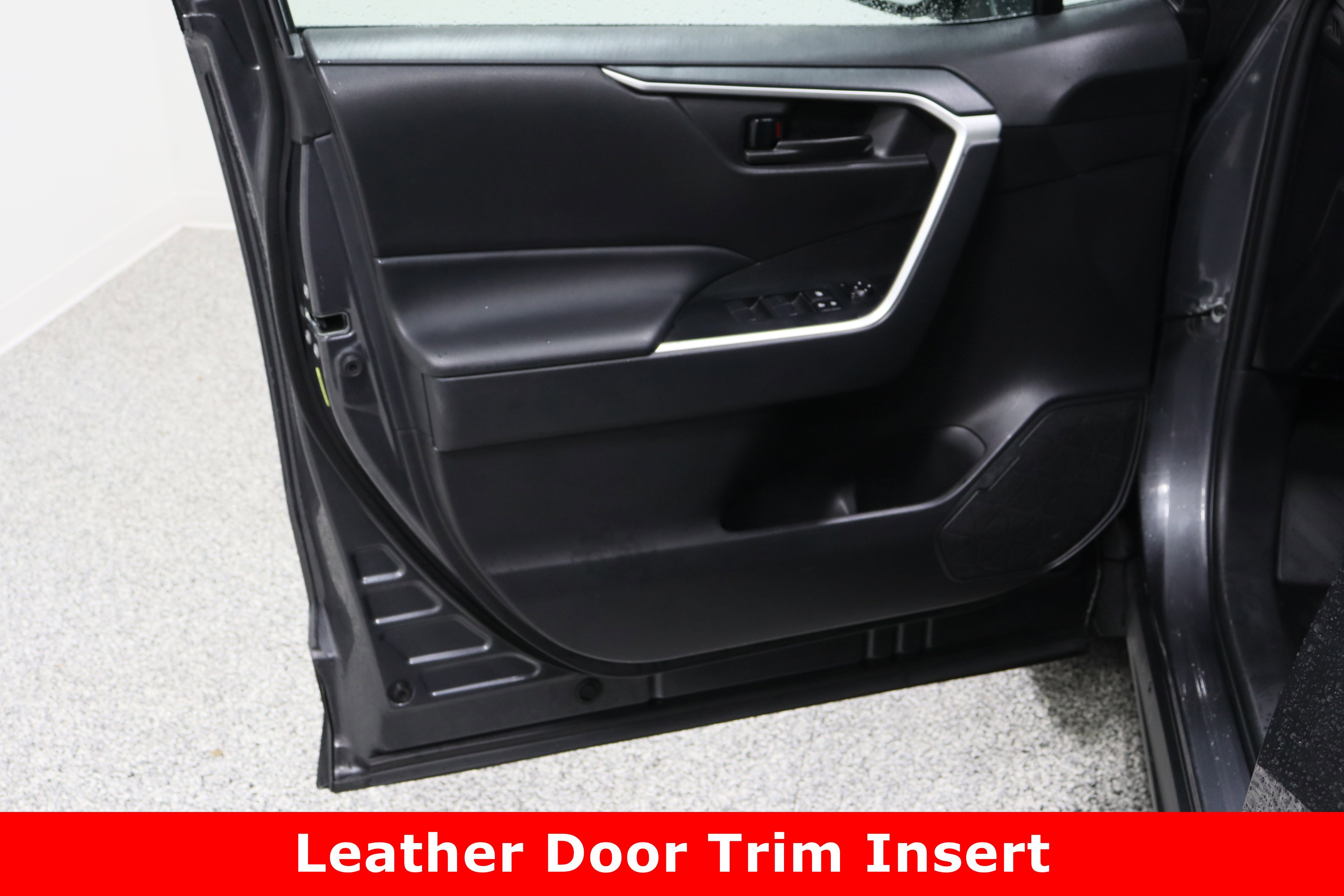 Used 2024 Toyota RAV4 LE image 12