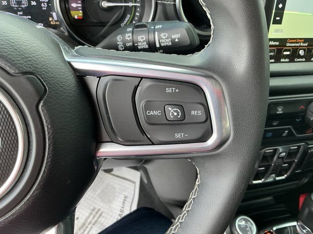 Used 2023 Jeep Wrangler Unlimited Sahara AWD/4WD image 27