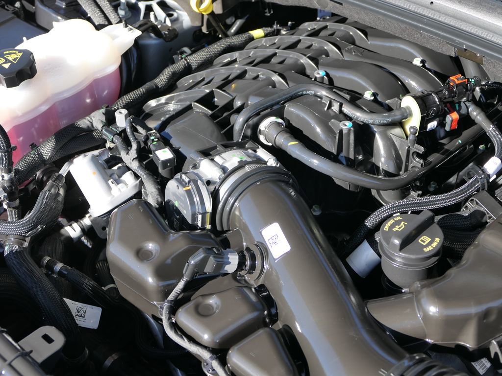 Used 2025 Jeep Grand Cherokee Laredo image 26