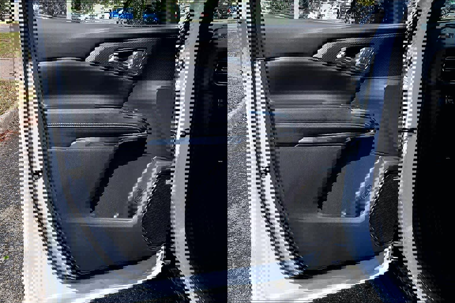 Used 2026 Chevrolet Traverse High Country image 26