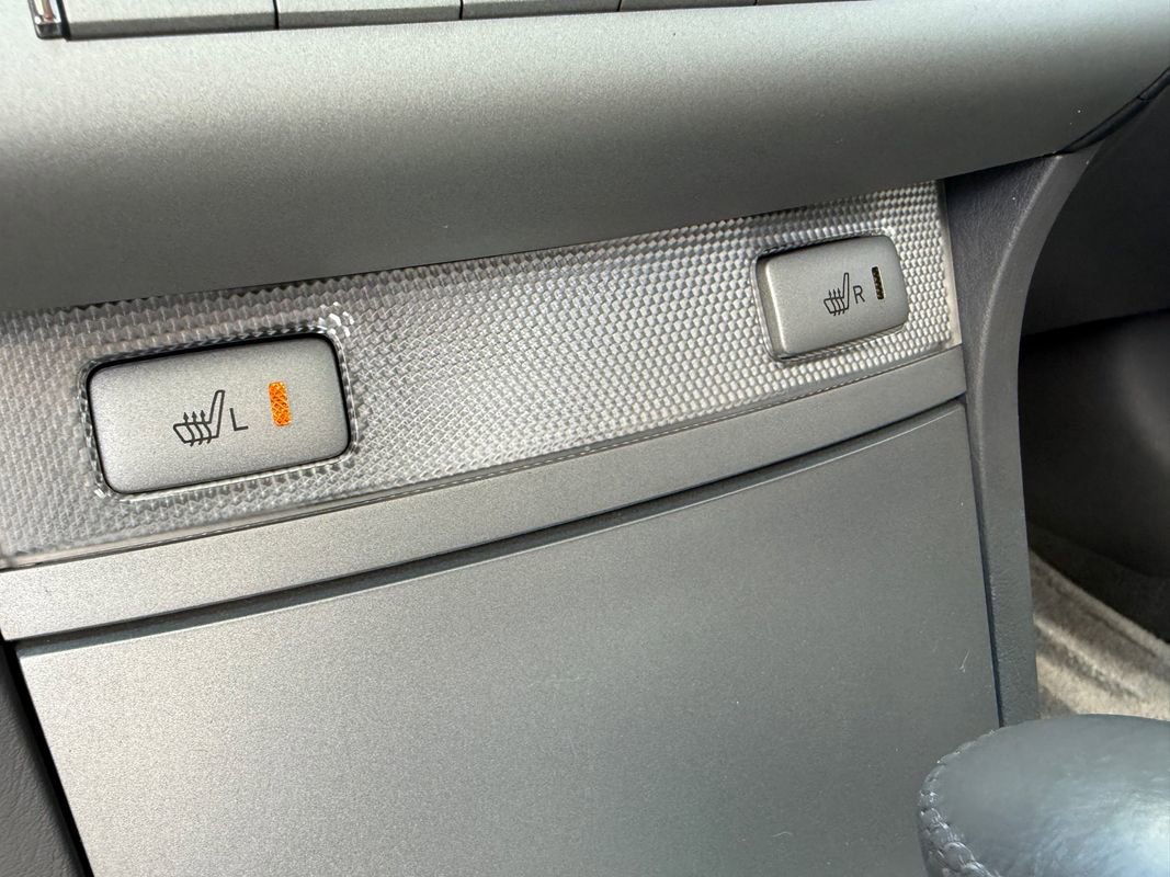 Used 2004 Toyota Solara SE FWD image 33