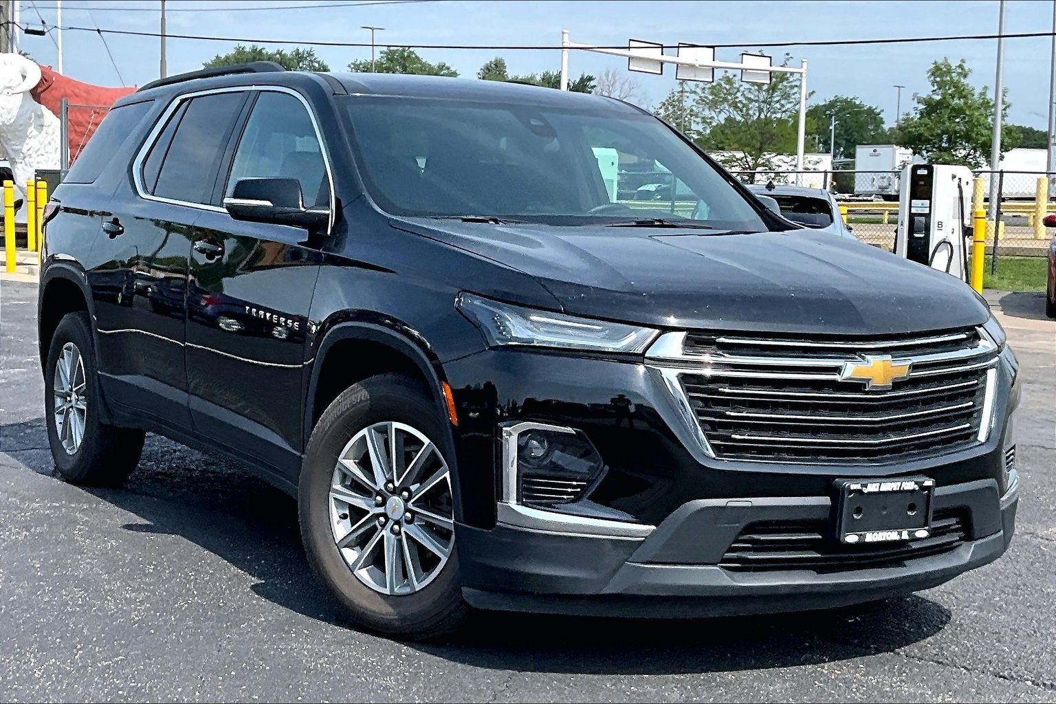 Used 2023 Chevrolet Traverse LT AWD/4WD image 37