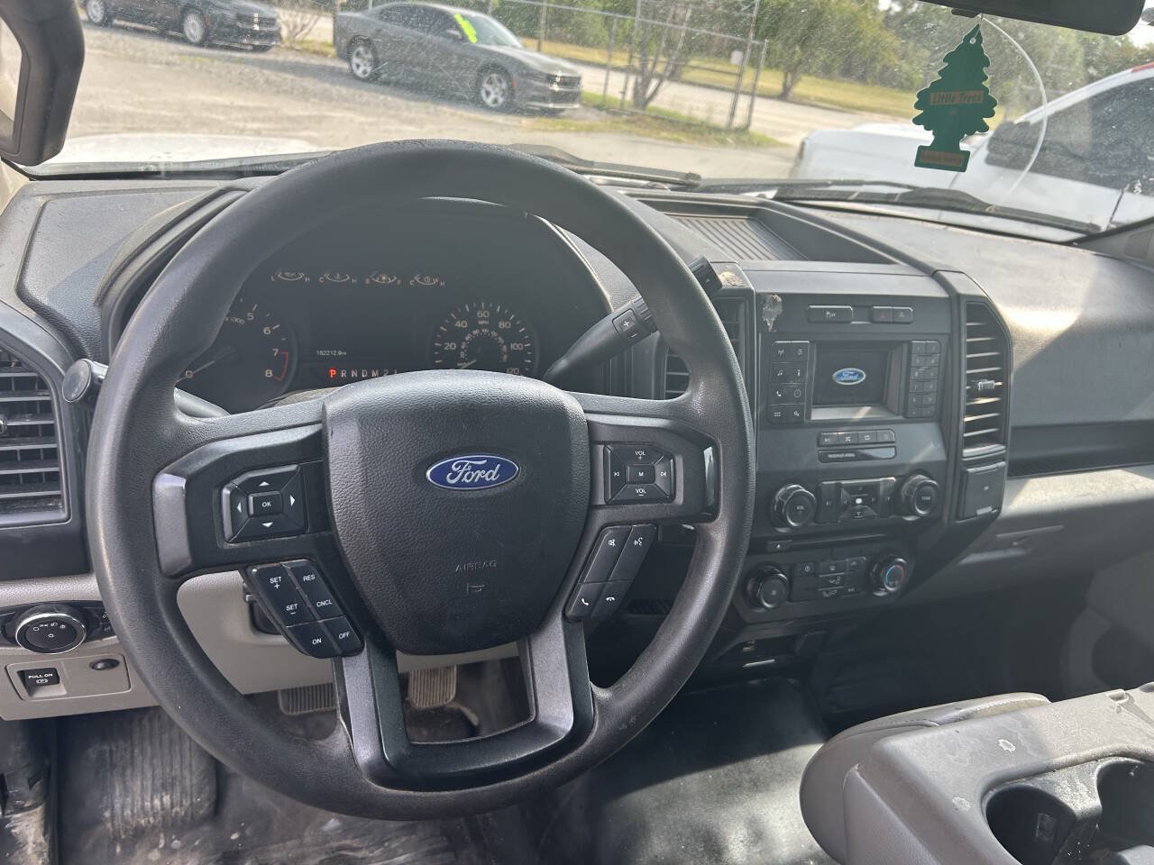 Used 2018 Ford F150 XL w/ Equipment Group 101A Mid RWD image 3