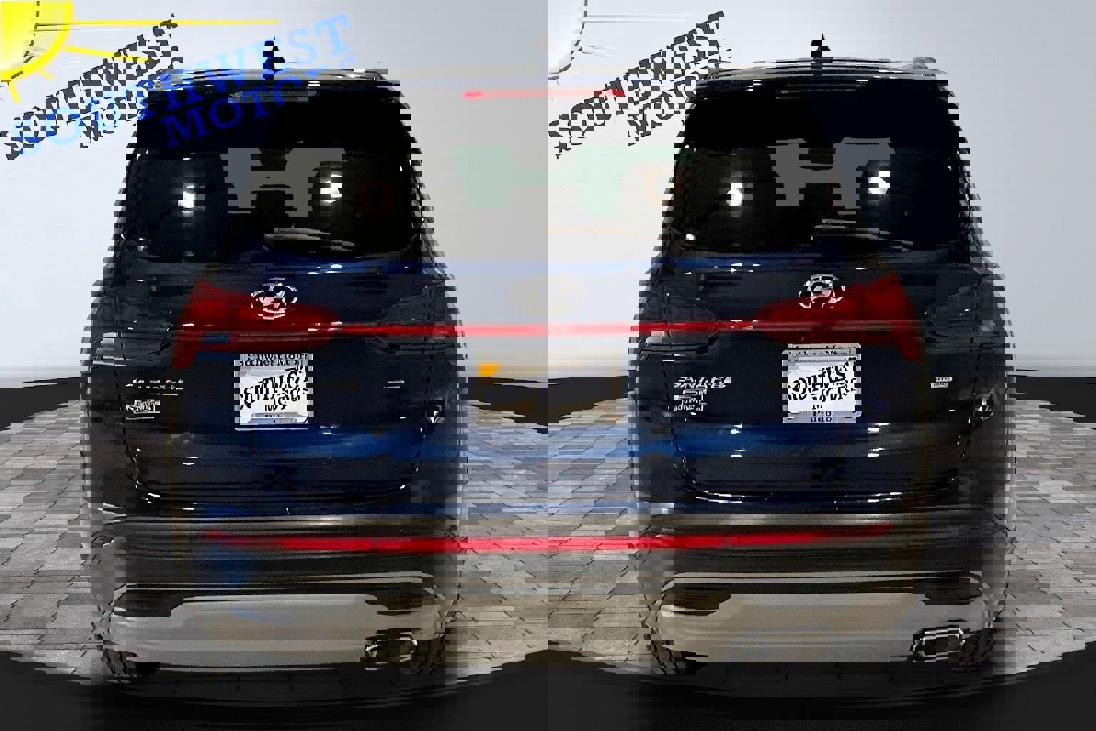 Used 2023 Hyundai Santa Fe SE image 5