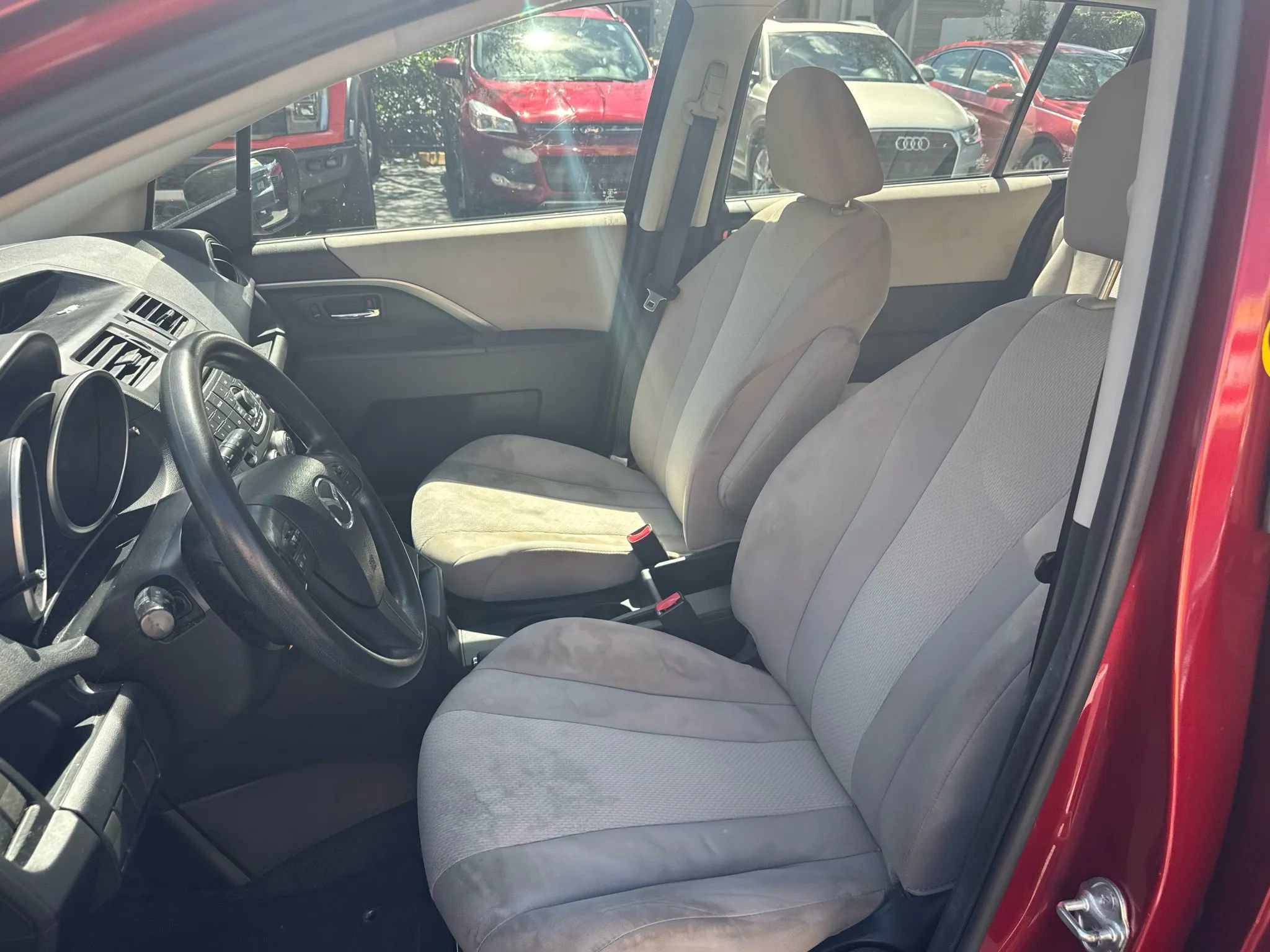 Used 2013 MAZDA MAZDA5 Sport image 21