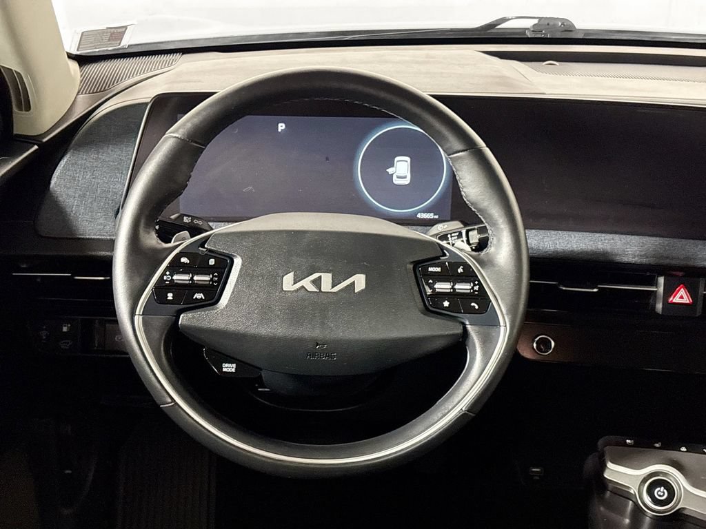 Used 2023 Kia EV6 Wind w/ Wind Technology Package AWD/4WD image 13