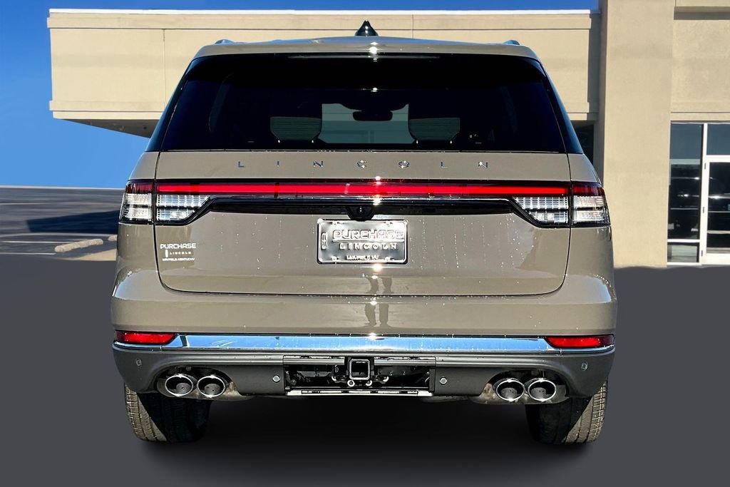 New 2026 Lincoln Aviator Reserve w/ Illumination Package AWD/4WD image 4