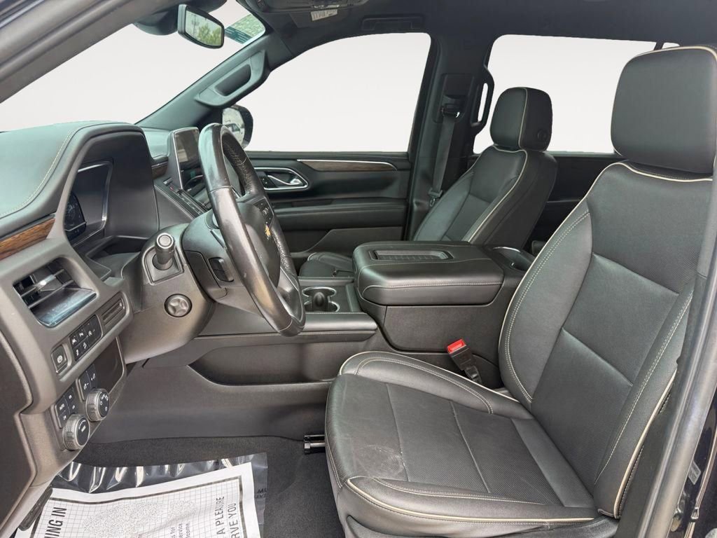 Used 2023 Chevrolet Suburban Premier AWD/4WD image 10