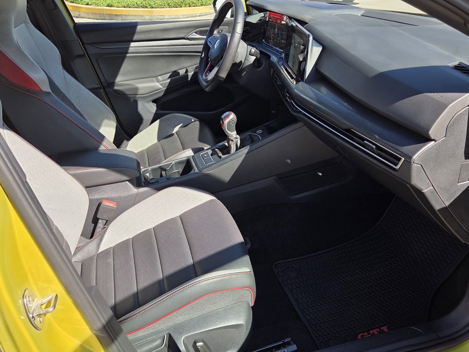 Used 2022 Volkswagen GTI Autobahn image 11