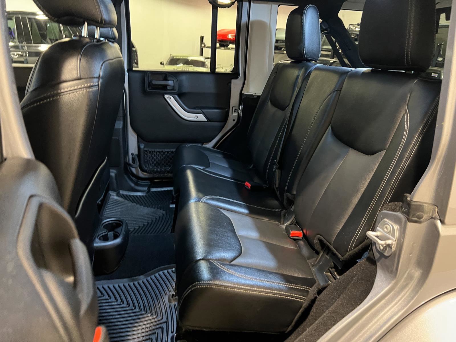 Used 2017 Jeep Wrangler Unlimited Rubicon image 23
