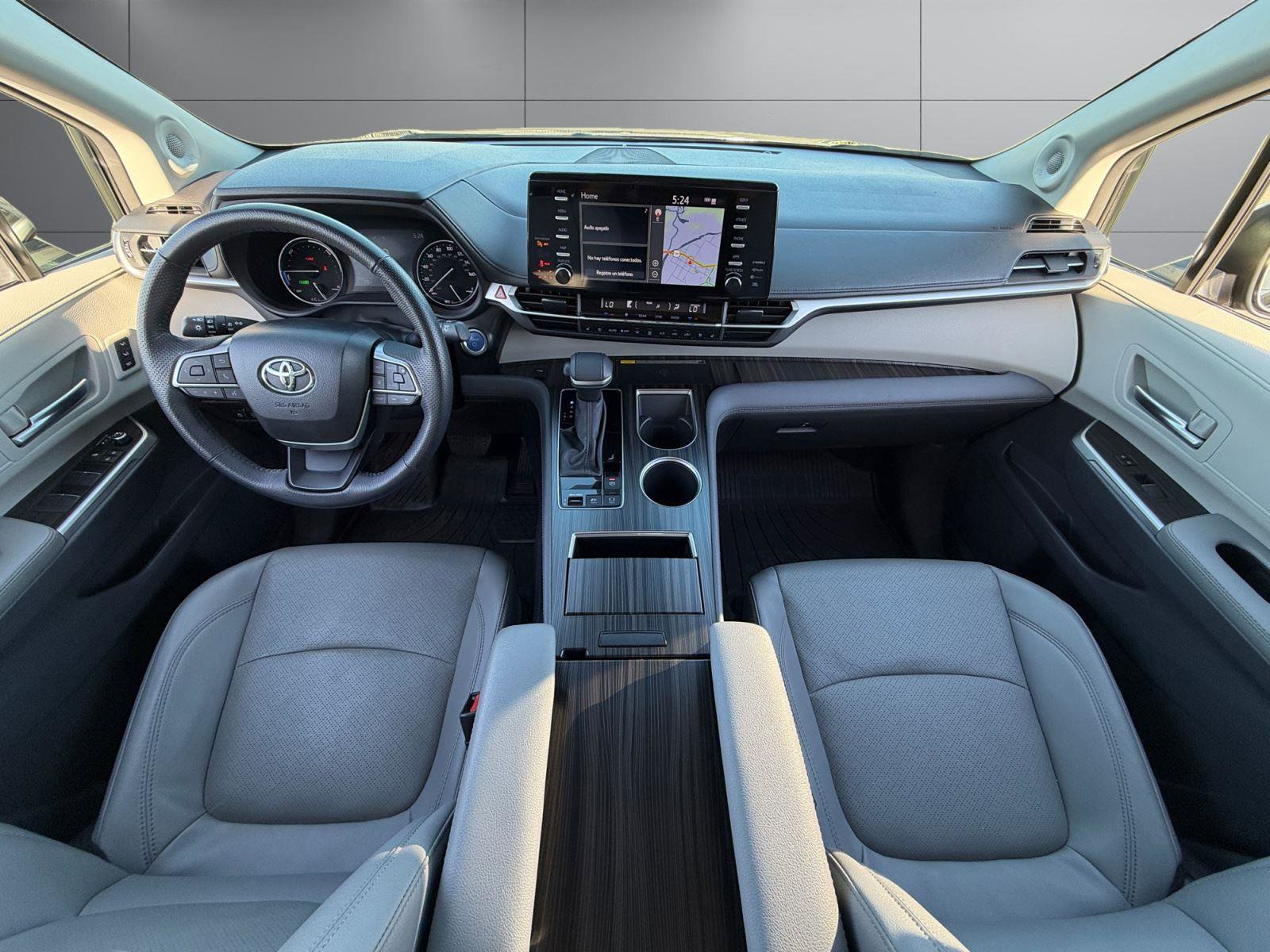 Certified 2024 Toyota Sienna Limited FWD image 12