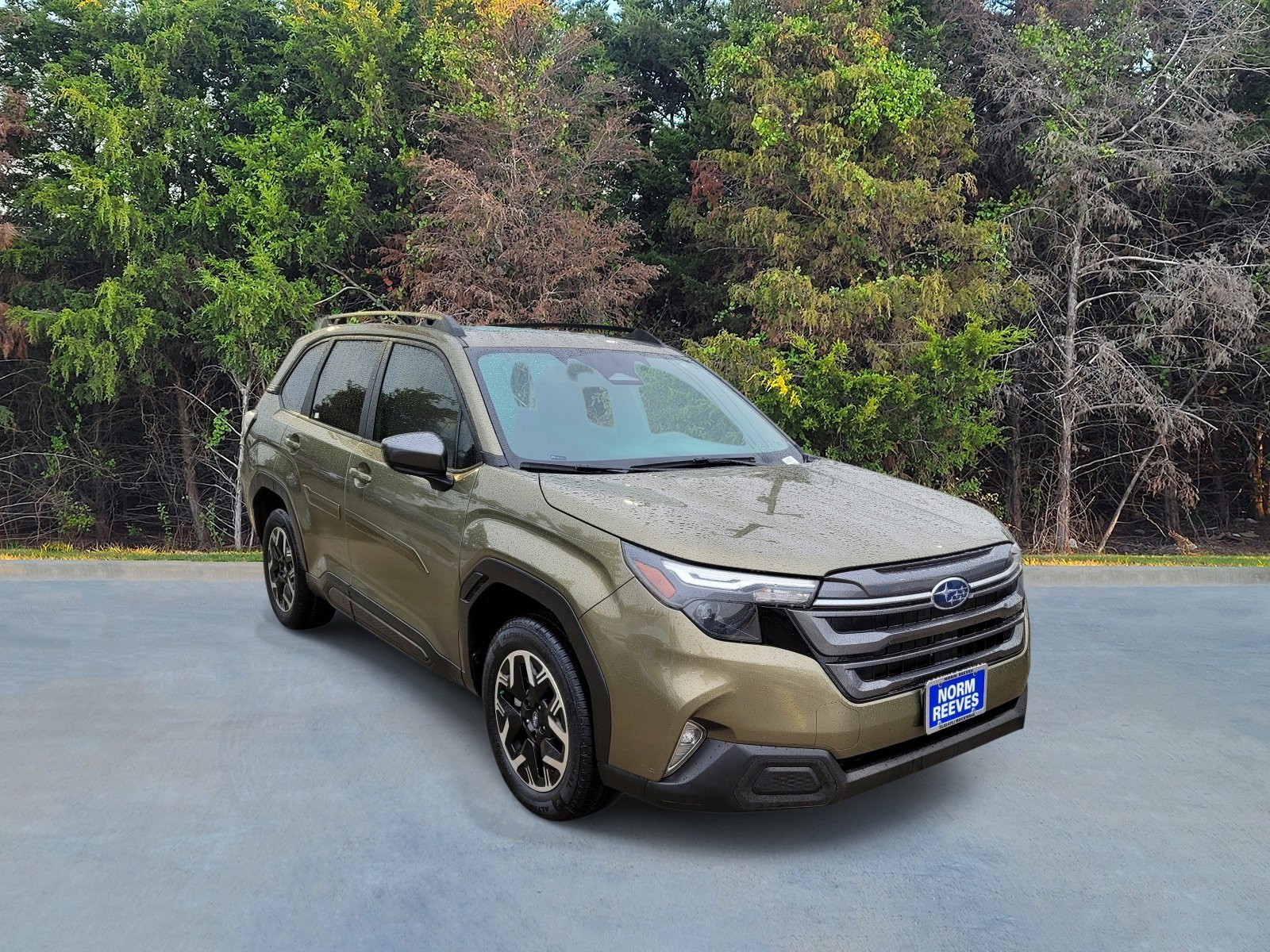 Certified 2025 Subaru Forester Premium AWD/4WD image 16