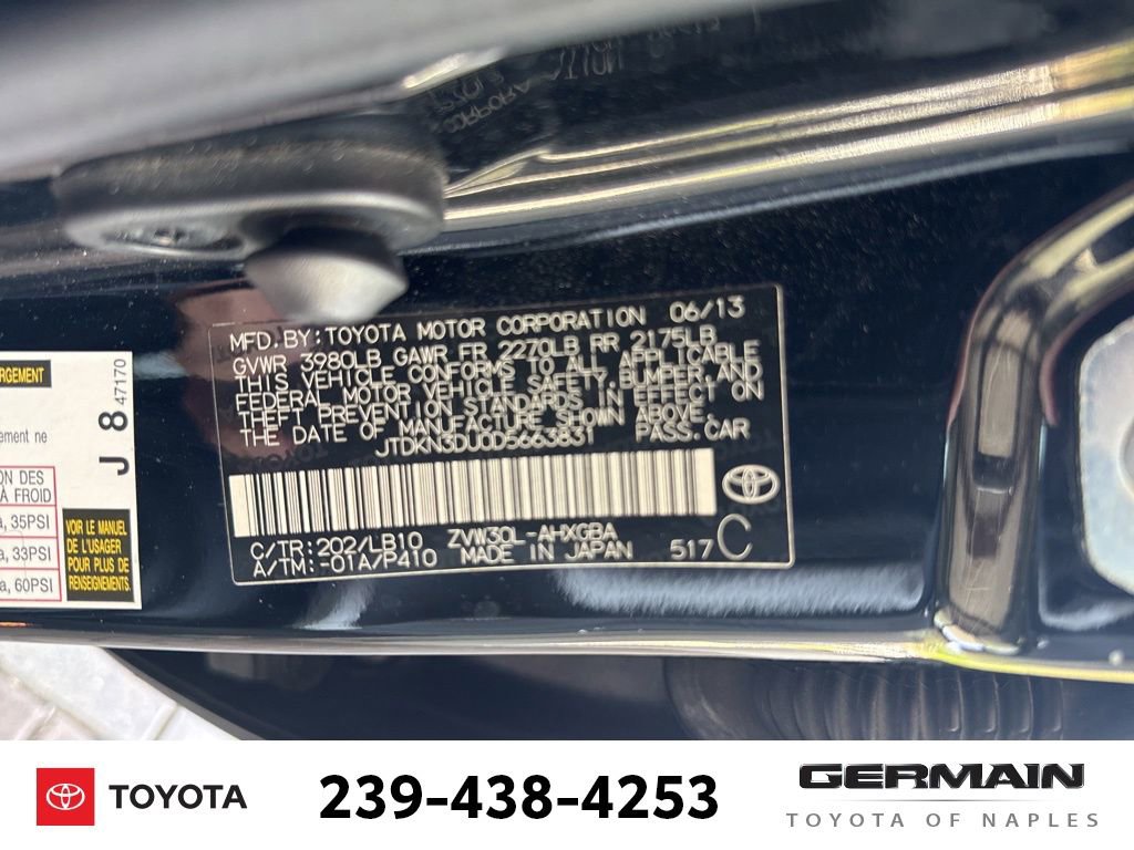 Used 2013 Toyota Prius Four w/ Deluxe Solar Roof Pkg FWD image 24