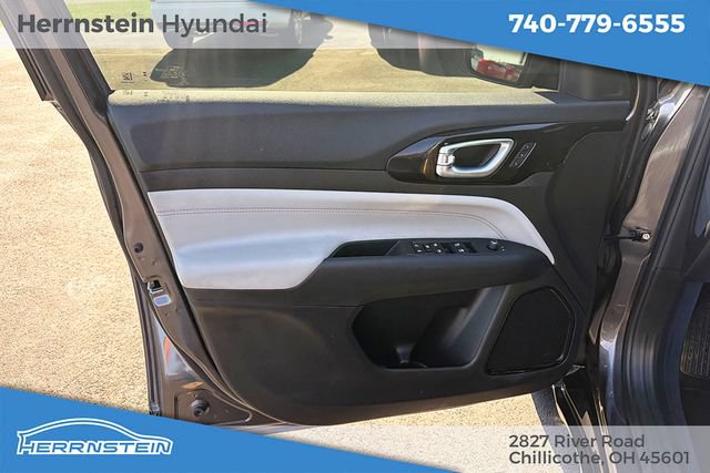 Used 2024 Jeep Compass Limited w/ Elite Group AWD/4WD image 11