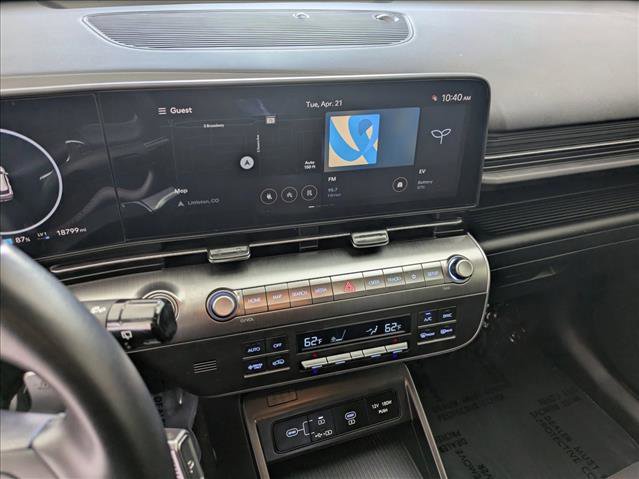 Used 2024 Hyundai Kona SEL FWD image 12