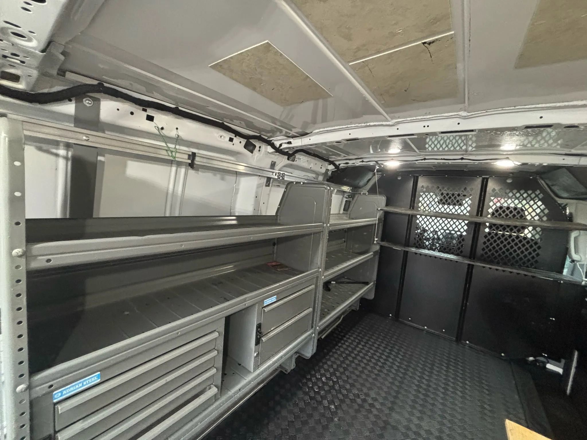 Used 2018 Ford Transit 250 130 Low Roof w/ Exterior Upgrade Package image 22