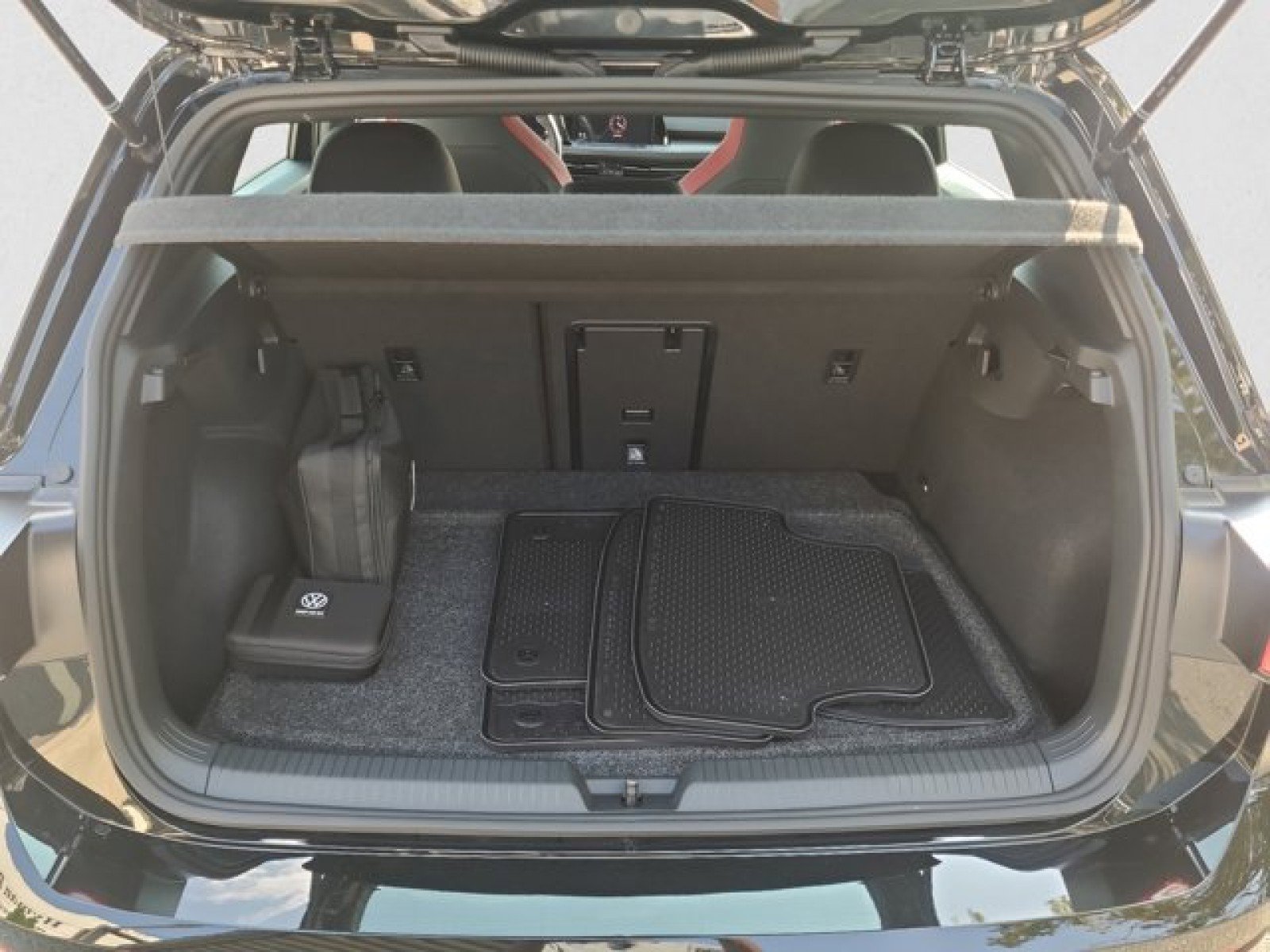 Used 2024 Volkswagen GTI SE image 20