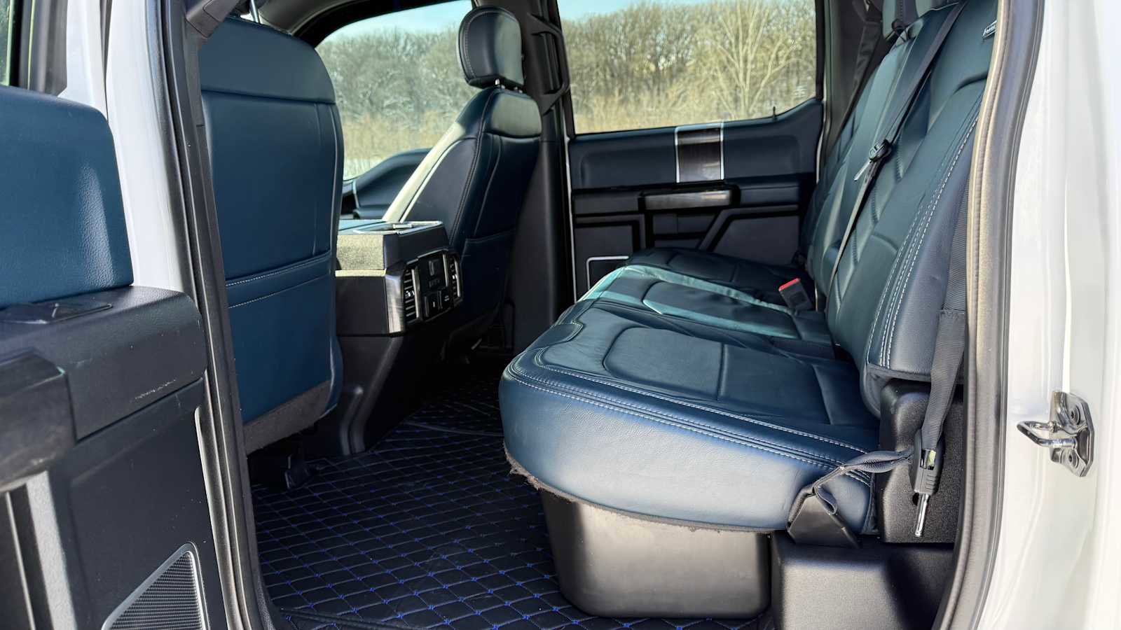 Used 2018 Ford F150 Limited w/ Trailer Tow Package image 8