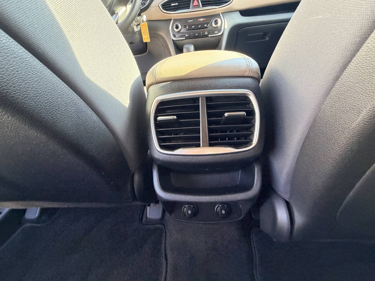 Used 2020 Hyundai Santa Fe SE w/ Cargo Package AWD/4WD image 32