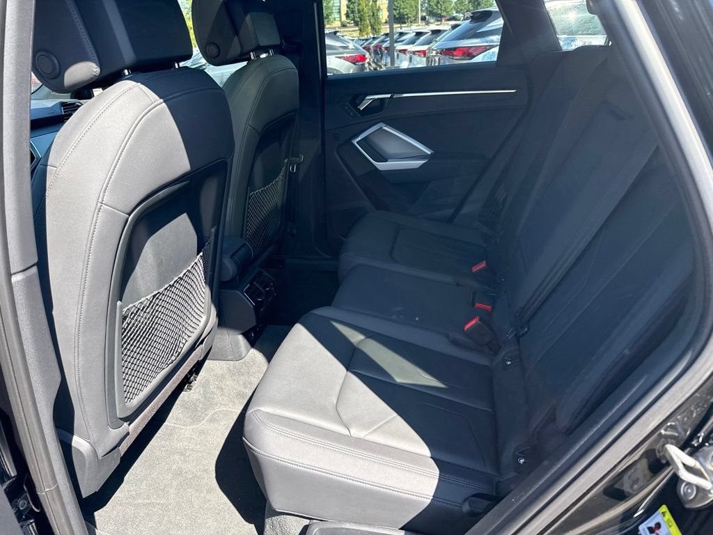 Used 2020 Audi Q3 2.0T Premium AWD/4WD image 17