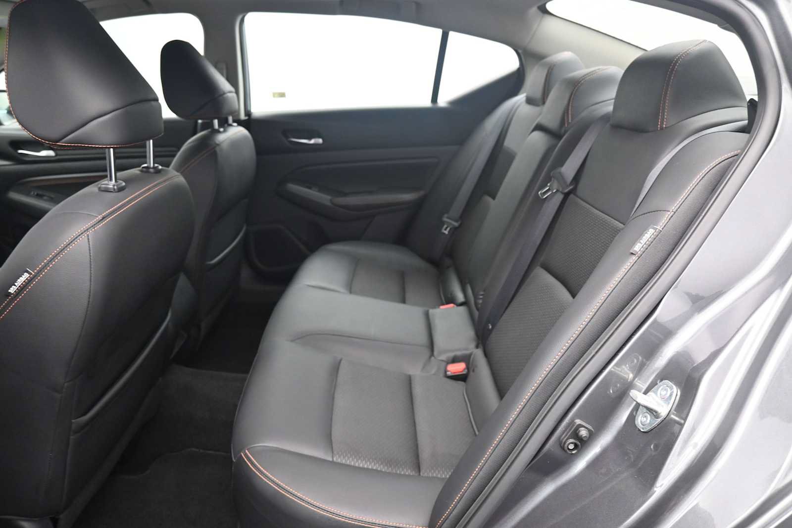 Used 2021 Nissan Altima 2.5 SR w/ SR Premium Package AWD/4WD image 13