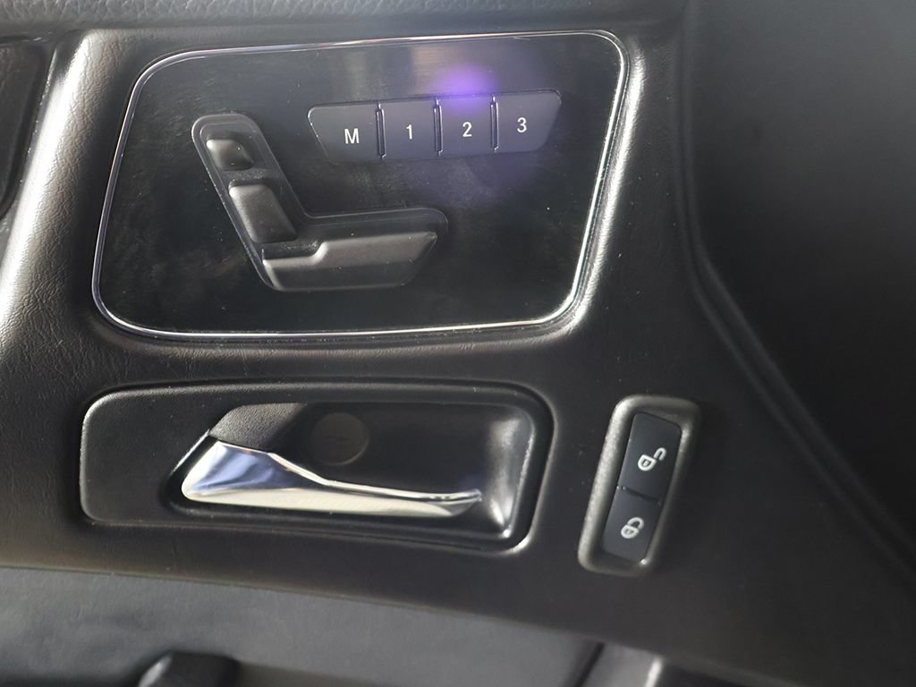 Used 2017 Mercedes-Benz G 550 image 40