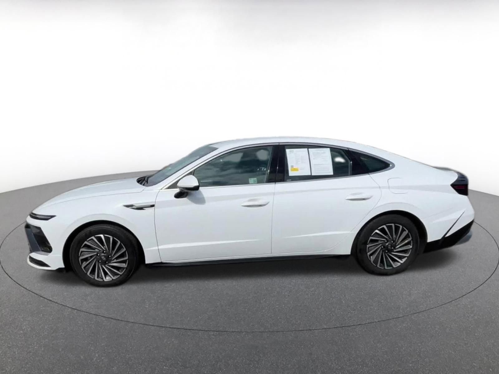 Used 2025 Hyundai Sonata SEL image 8