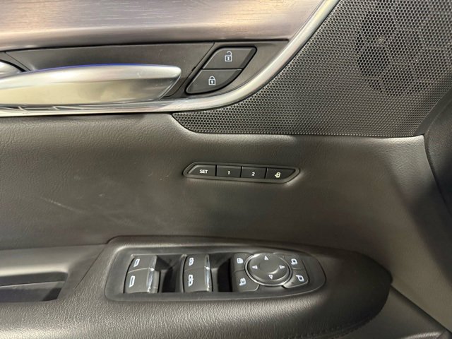 Used 2019 Cadillac XT5 Premium Luxury w/ Driver Assist Package image 9