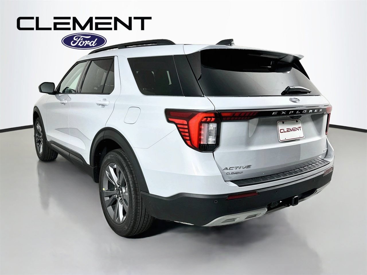 New 2026 Ford Explorer Active w/ Active Comfort Package AWD/4WD image 8
