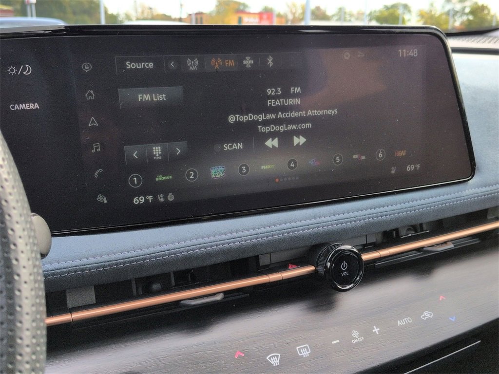 Used 2024 Nissan Ariya AWD image 12