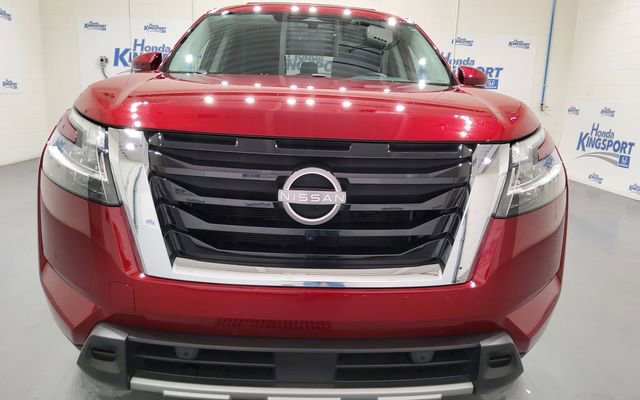 Used 2023 Nissan Pathfinder SL image 12