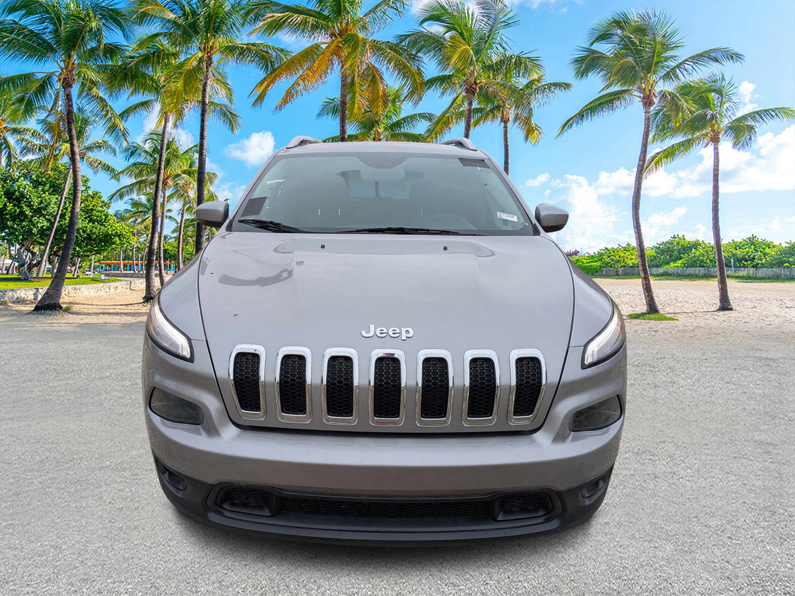 Certified 2018 Jeep Cherokee Latitude Plus image 8