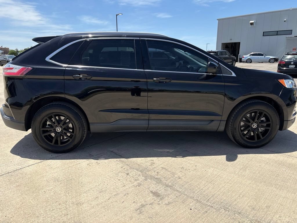 Used 2021 Ford Edge SEL w/ Class II Trailer Tow Package AWD/4WD image 6