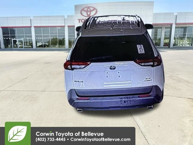 Used 2022 Toyota RAV4 XLE w/ Convenience Package AWD/4WD image 14