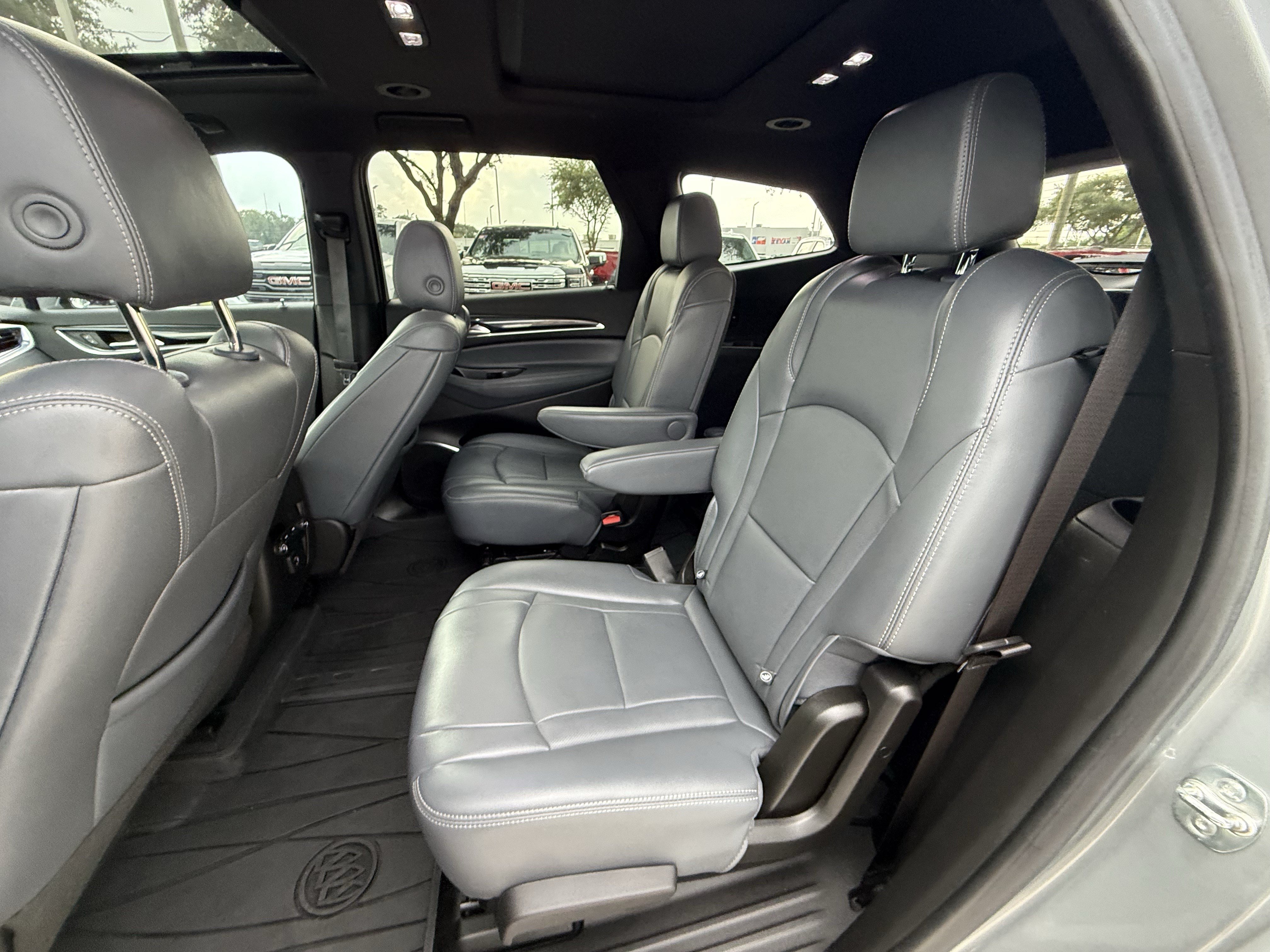 Used 2024 Buick Enclave Essence w/ Experience Buick Package FWD image 30