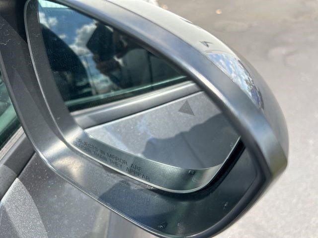 Used 2024 Nissan Rogue SV image 48