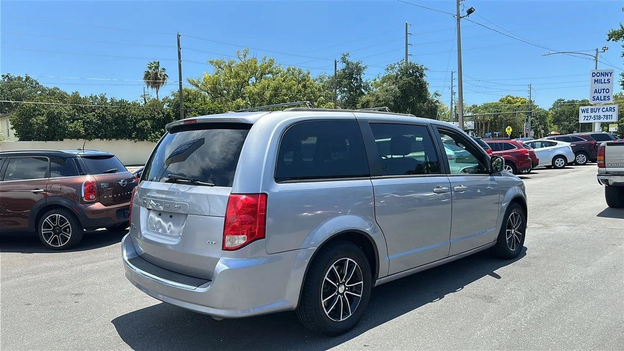 Used 2018 Dodge Grand Caravan GT FWD image 8