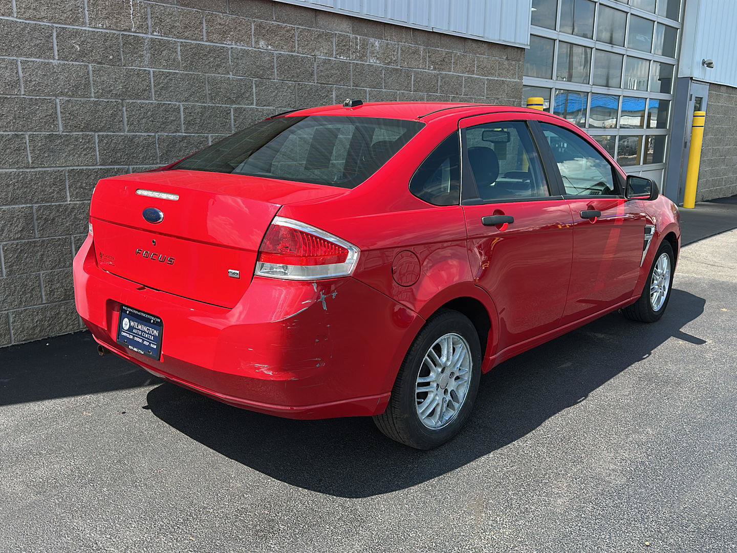 Used 2008 Ford Focus SE FWD image 3