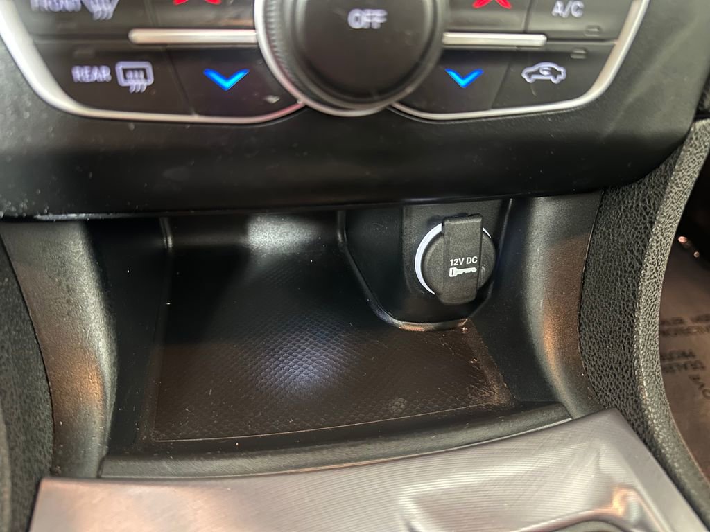 Used 2020 Dodge Charger SXT RWD image 30