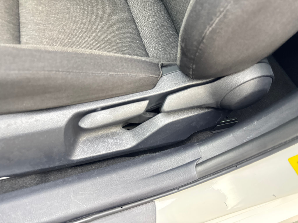 Used 2025 Toyota Camry LE FWD image 33