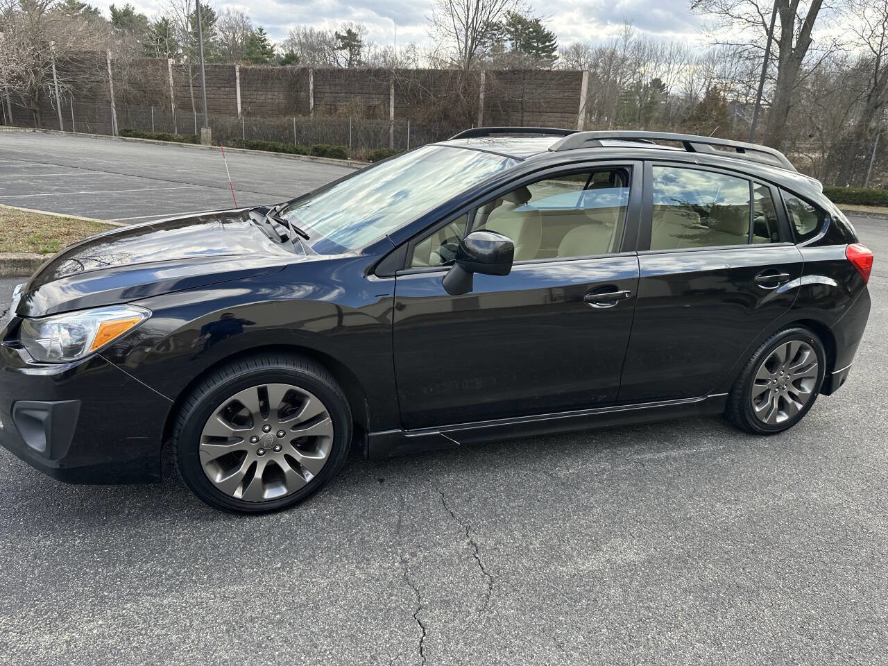 Used 2013 Subaru Impreza 2.0i Sport Premium image 4