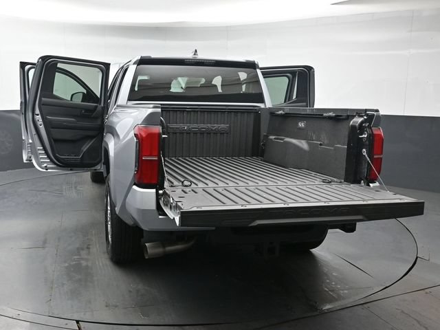 Certified 2026 Toyota Tacoma SR5 AWD/4WD image 51