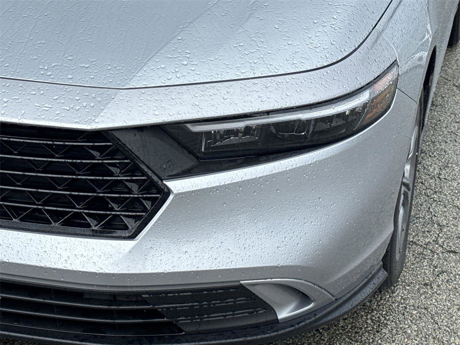Used 2024 Honda Accord EX image 9