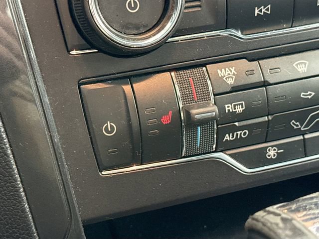 Used 2016 Ford Explorer XLT w/ Equipment Group 202A image 18