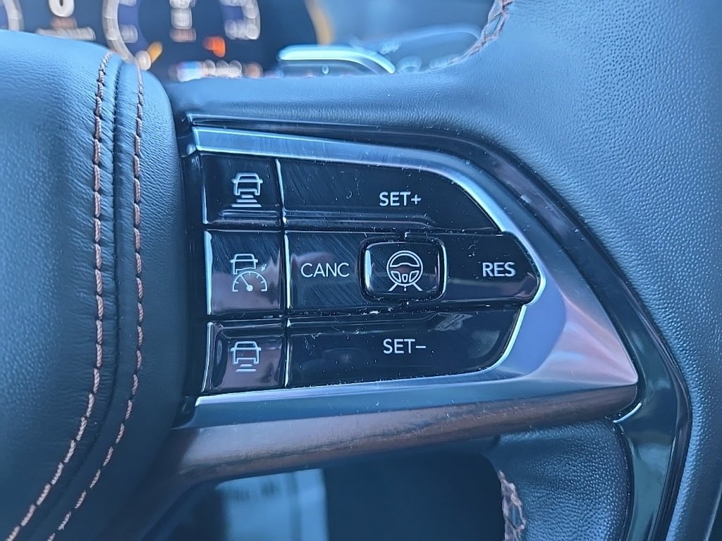 Used 2025 Jeep Grand Cherokee Summit image 43