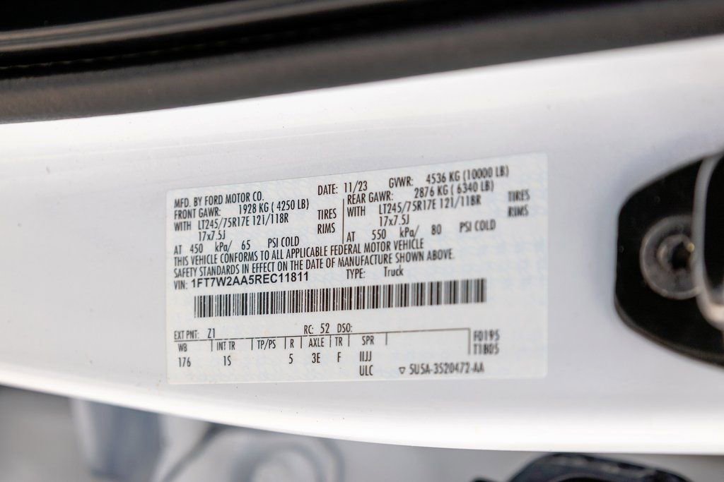 Used 2024 Ford F250 XL w/ XL Chrome Package image 23