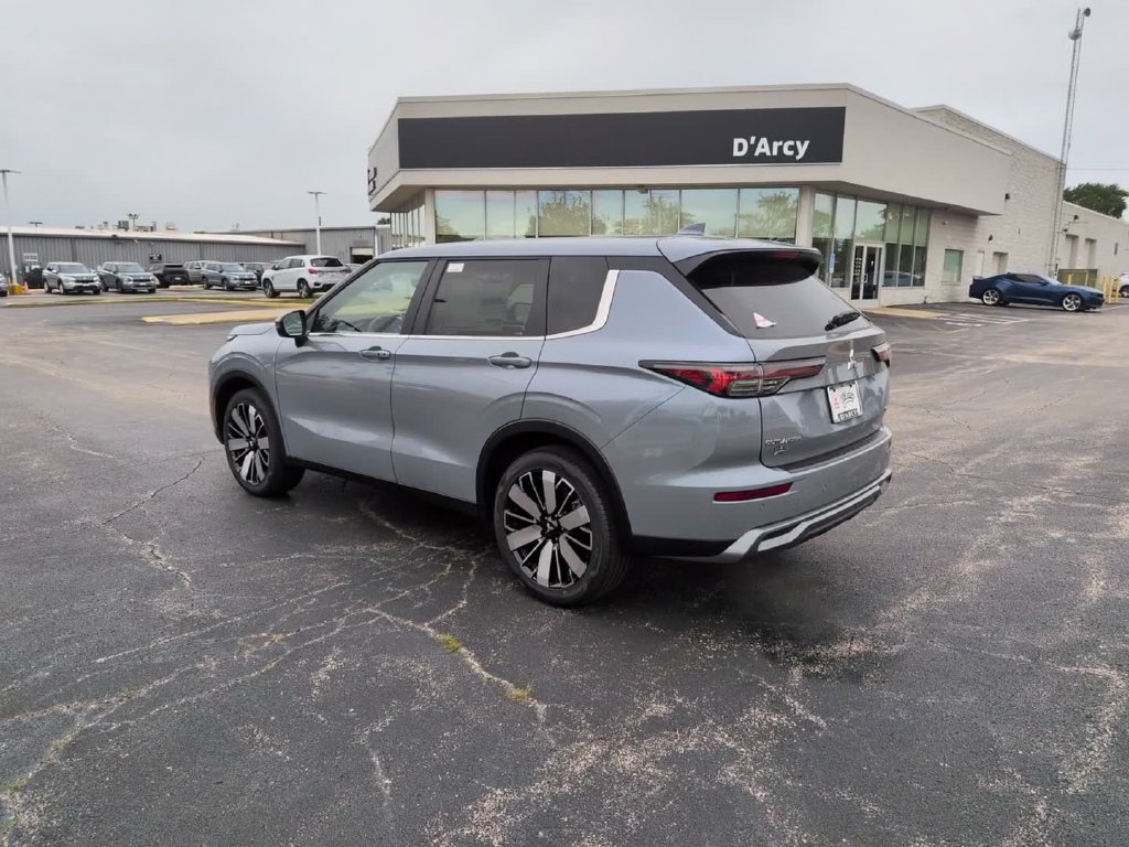 New 2026 Mitsubishi Outlander SE AWD/4WD image 11